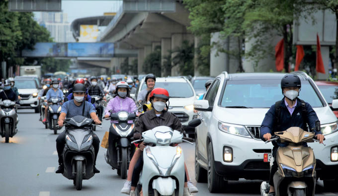 Hà Nội se lạnh và nắng vàng.
