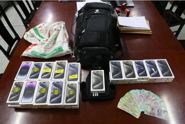 Tang vật của nhóm đối tượng bị cảnh sát thu giữ. Ảnh: CACC.