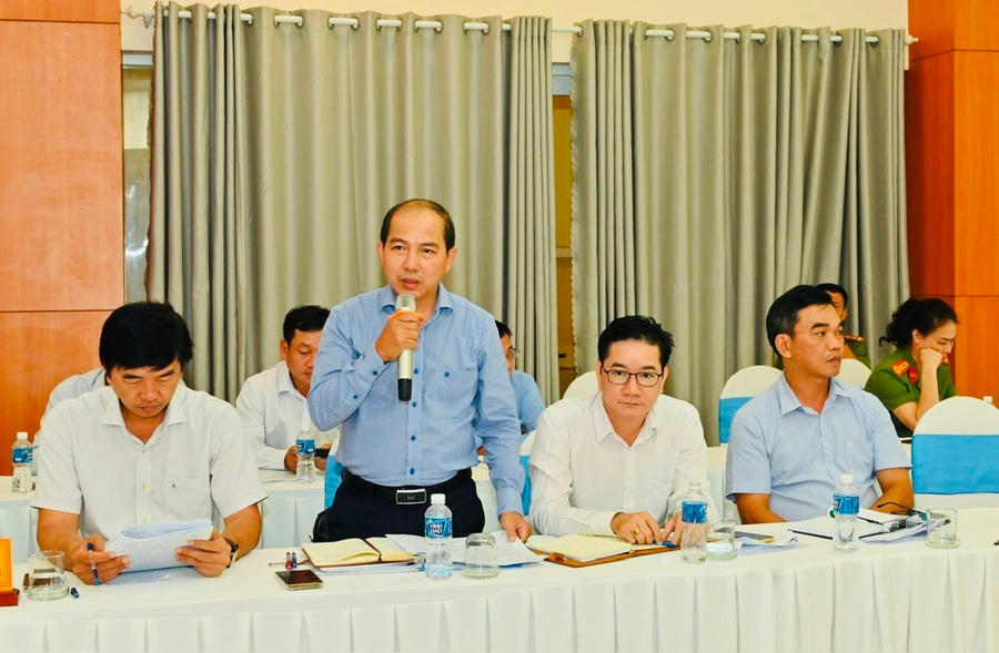 D1637292-B9D7-4B17-A0FF-D710DEE466C8.