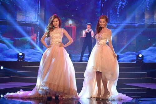 Cho&aacute;ng với chiếc v&aacute;y cưới kết 1 triệu vi&ecirc;n đ&aacute; d&agrave;i 2m