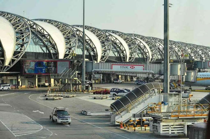Suvarnabhumi là sân bay quốc tế quy mô lớn và hiện đại nhất Thái Lan.