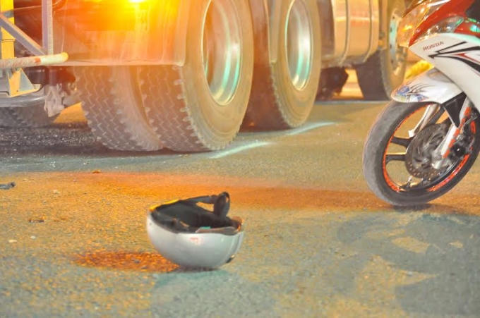 Hiện trường vụ TNGT nghiêm trọng còn lại.