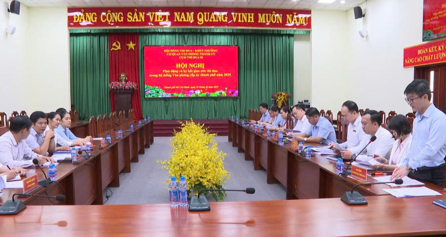 Toàn cảnh hội nghị phát động và ký kết giao ước thi đua