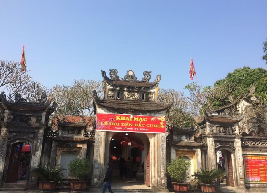 Đền Thính ở thôn Man Để, xã Tam Hồng, huyện Yên Lạc là di tích lịch sử cấp quốc gia nằm trong mô hình “Làng văn hóa kiểu mẫu” của thôn.