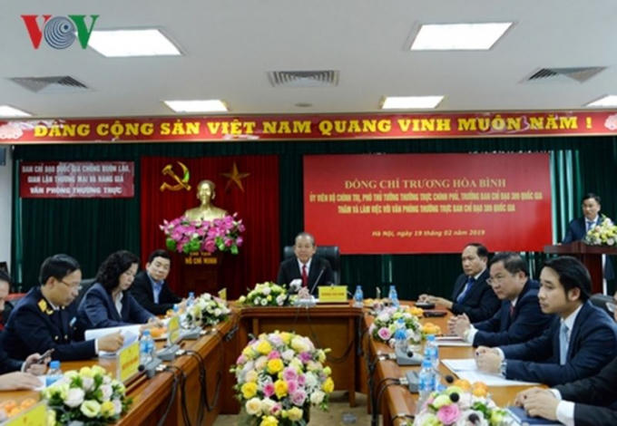 Phó Thủ tướng Trương Hòa Bình làm việc với Ban Chỉ đạo 389 Quốc gia (Ảnh: vov.vn).