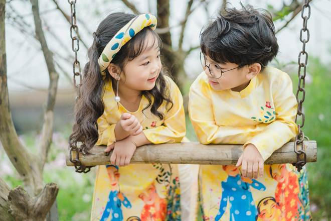 Khi được hỏi về việc chuẩn bị Tết, Ngọc H&acirc;n cho biết c&ocirc; chưa c&oacute; dự định g&igrave; đặc biệt. Người đẹp sẽ đ&oacute;n năm mới c&ugrave;ng gia đ&igrave;nh. C&ocirc; v&agrave; người th&acirc;n sẽ sum vầy, c&ugrave;ng nhau đi ch&ugrave;a, đến thăm hai nh&agrave; nội ngoại. Đến m&ugrave;ng ba Tết, người đẹp sẽ đi du lịch Th&aacute;i Lan, Việc chọn một v&ugrave;ng đất mới để xuất h&agrave;nh đầu năm l&agrave; th&oacute;i quen của Ngọc H&acirc;n những năm gần đ&acirc;y.