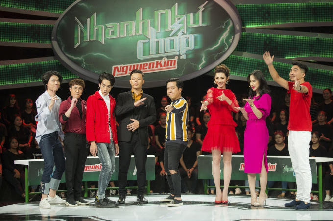 Thúy Ngân, Angela Phương Trinh đùa giỡn nhắng nhít khi đi quay gameshow