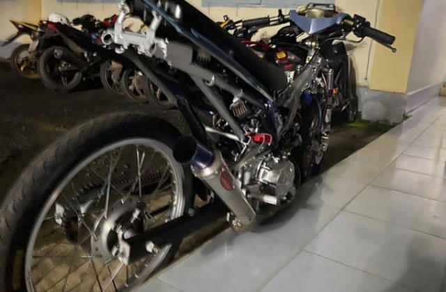 Cảnh sát vây bắt hàng trăm 'quái xế' trên quốc lộ 20