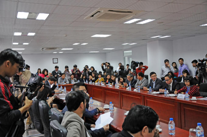 Toàn cảnh buổi giao lưu.