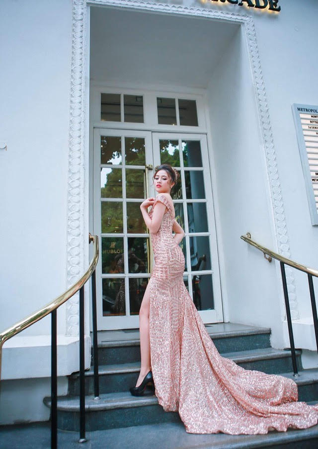 Kiều nữ &ldquo;Đại gia ch&acirc;n đất&rdquo; m&eacute;o mặt đ&oacute;ng cảnh m&aacute;t mẻ trong h&agrave;i Tết