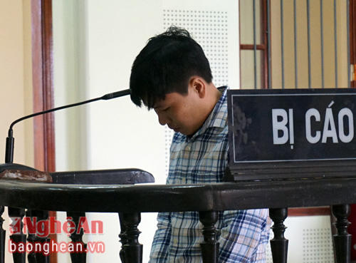 Bị cáo Trần Văn Tú. (Ảnh: báo Nghệ An)