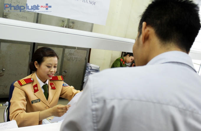 Thực hiện nhiệm vụ "xử lý vi phạm giao thông" đường bộ, đường sắt,...