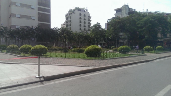 Đường Thái Phiên khu vực vườn hoa Vincom.