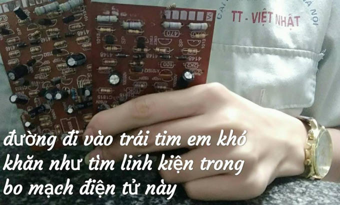 Khi sinh viên Đại học Công Nghiệp tỏ tình toàn bằng linh kiện điện tử
