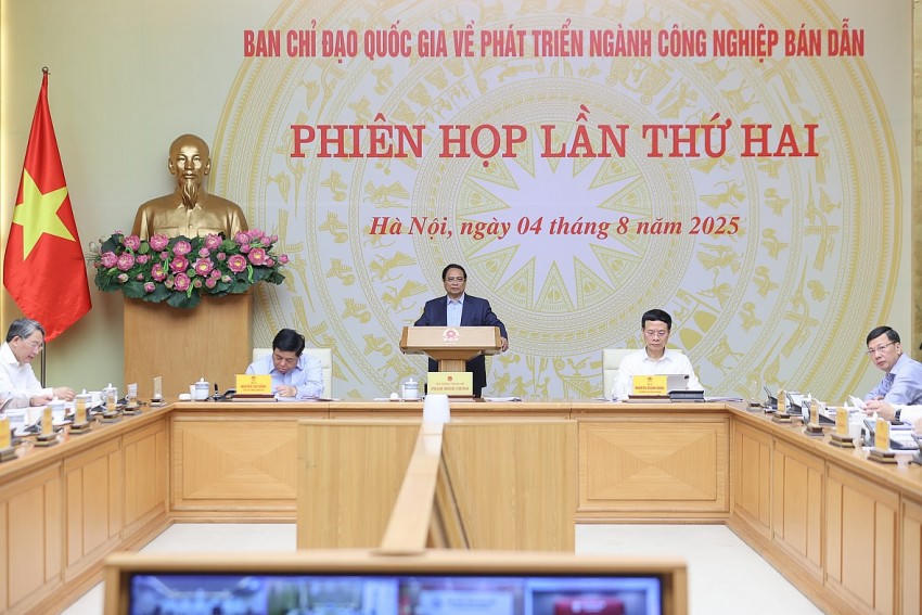 Thủ tướng yêu cầu phát triển bình đẳng giữa công và tư, xây dựng cơ chế hợp tác công tư, hợp tác quốc tế mở rộng hơn nữa. Ảnh: VGP