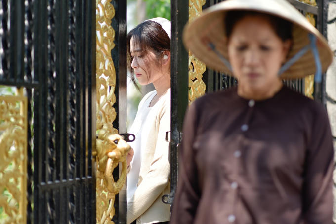 Nam Em lột tả câu chuyện người phụ nữ Việt Nam nhiều hi sinh cho gia đình