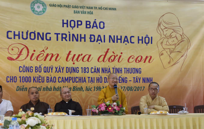 TT.Thích Nhạt từ phát biểu tại buổi lễ
