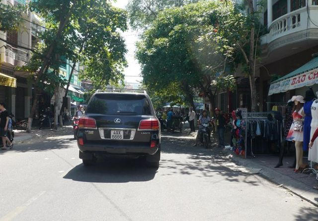 Chiếc ô tô gây ra vụ tai nạn kinh hoàng