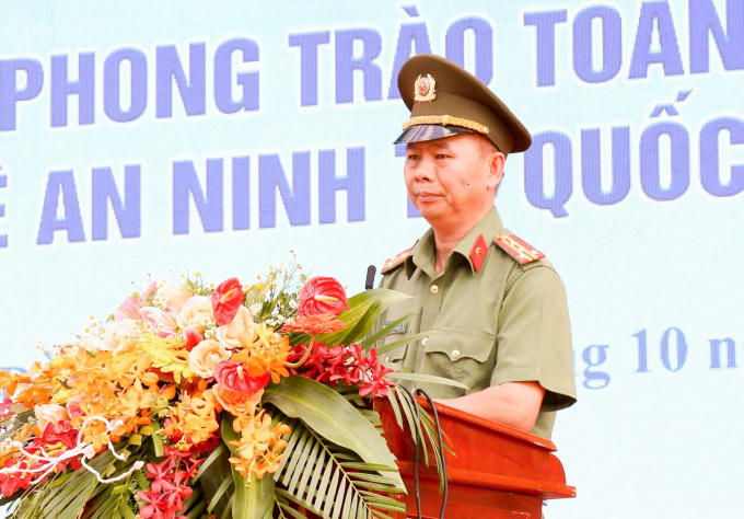 received_1427393547615617.