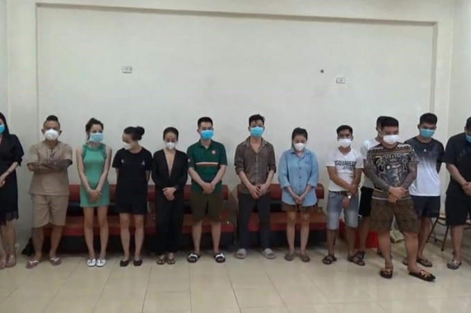 Dương Minh Tuyền và 12 đối tượng khác bị bắt giữ khi đang