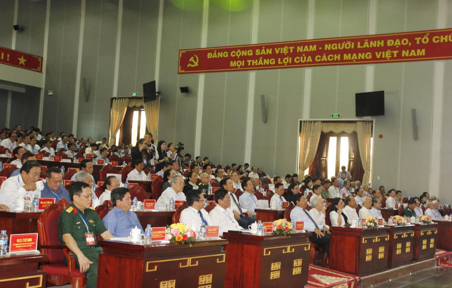 Các đại biểu tham dự Hội thảo.
