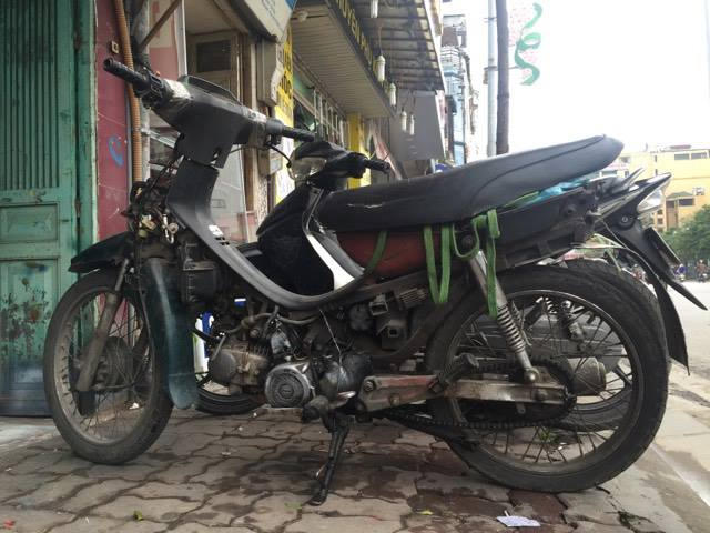 Khó khăn trong việc thu hồi xe máy cũ nát, quá niên hạn sử dụng