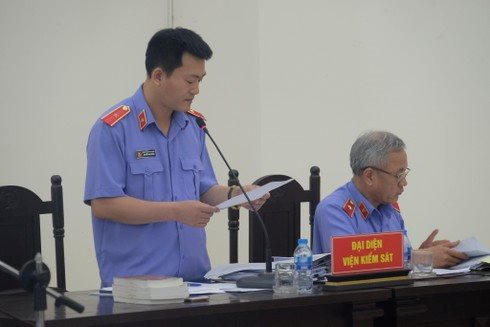 Anh325.
