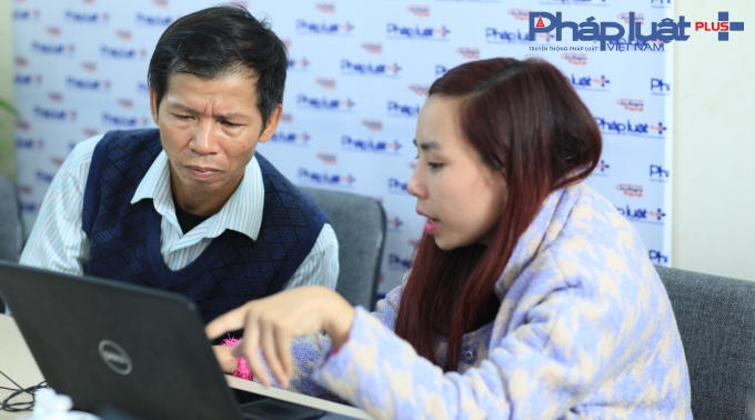 Ông Nguyễn Thanh Chấn trả lời trực tuyến tại tòa soạn PhapluatPlus