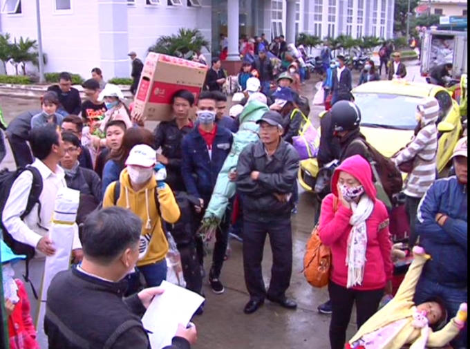 Vội vã, khẩn chương...