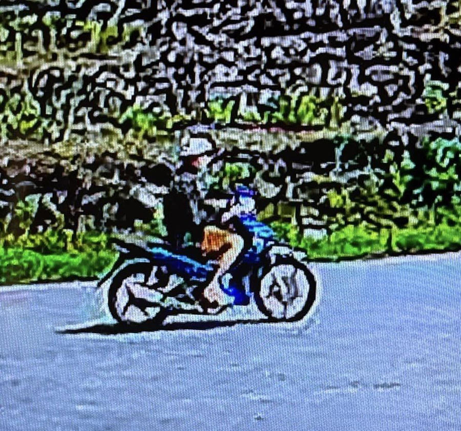 Hình ảnh đối tượng bỏ trốn sau khi gây án.