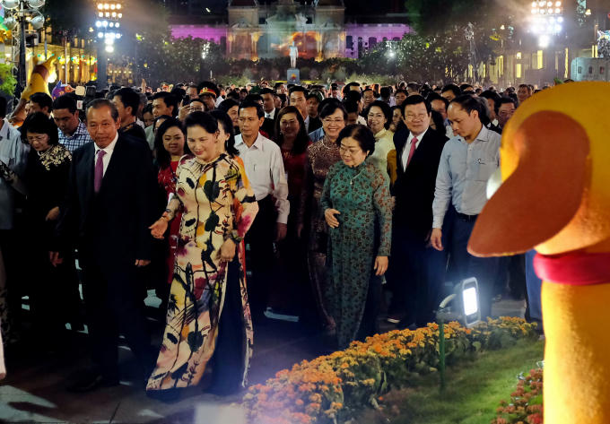 Lanh đạo Đảng, Nhà nước thăm quan