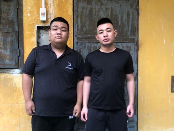 2-doi-tuong-hiep-hung-tai-co-quan-cong-an