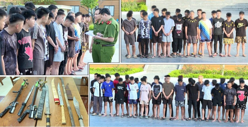 Các thanh, thiếu niên và số hung khí liên quan đến hành vi gây rối trật tự công cộng. Ảnh: Công an Thanh Hoá.