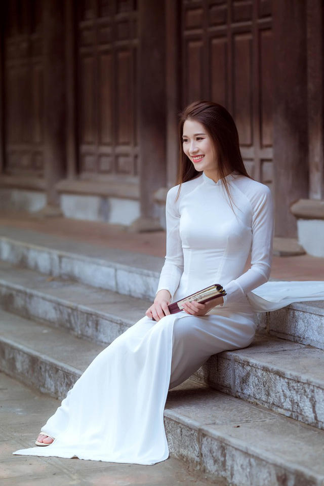 Phạm Bích bày tỏ mong muốn sau này sẽ trở thành một người phụ nữ hiện đại với công việc ổn định để không cần phải phụ thuộc vào bất kỳ ai cả.