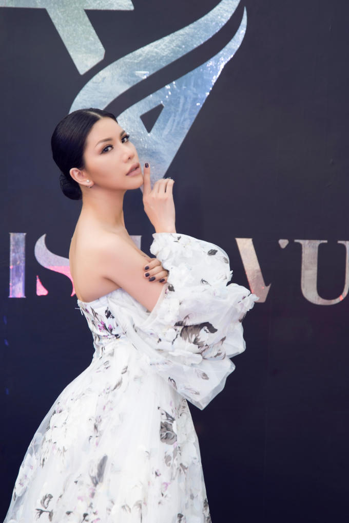 Tới Singapore vào những ngày cuối cùng của triển lãm du thuyền Singapore lần thứ 9 (Singapore Yacht Show), bởi vậy Loan Vương không có nhiều thời gian để tham quan và dự tất cả cá sự kiện trong khuôn khổ của triễn lãm lần này.