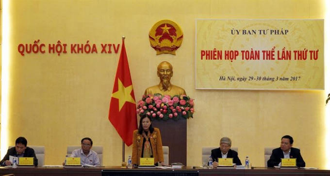 Bà Lê Thị Nga, Chủ nhiệm Ủy ban Tư pháp của Quốc hội phát biểu khai mạc phiên họp.
