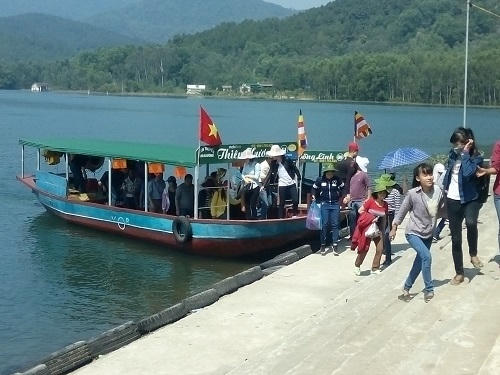 Tìm thấy thi thể nam du khách mất tích khi đi chùa Hương Tích