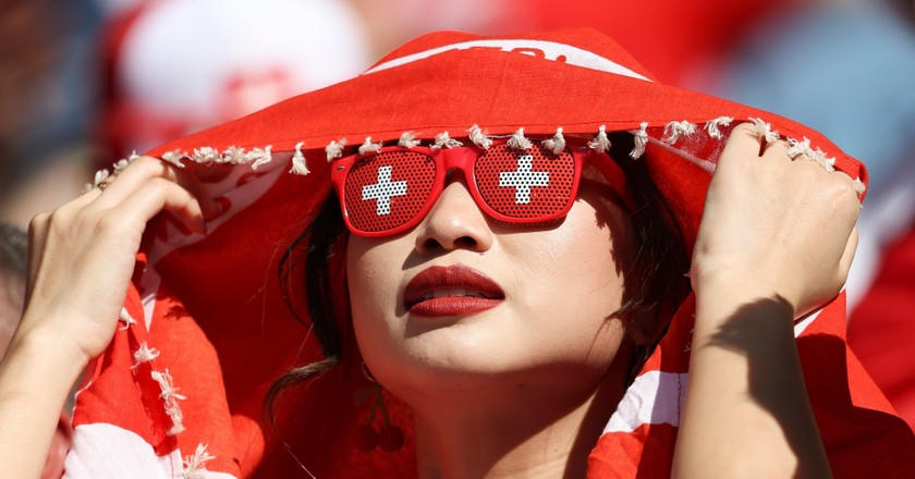 Cổ động viên Đan Mạch.