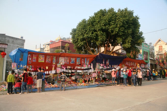 Các dịch vụ "ăn theo" Lễ hội Tịch điền Đọi Sơn.