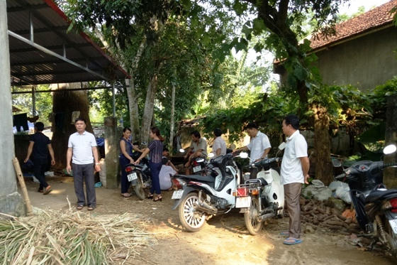 Thông tin cháu bé mất tích bí ẩn đã gây nhiều hoang mang cho người dân nơi đây.