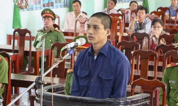 Bị cáo Long tại phiên tòa.