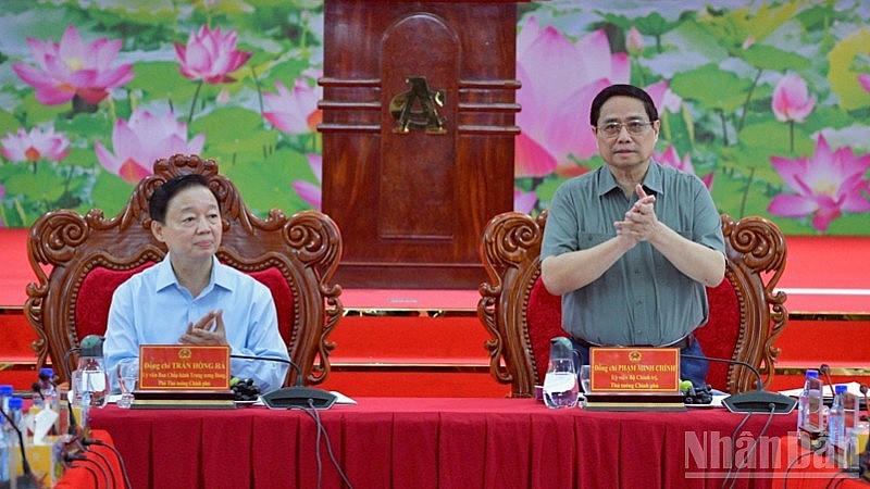 Thủ tướng Chính phủ Phạm Minh Chính chủ trì hội nghị. Ảnh: Nhân Dân