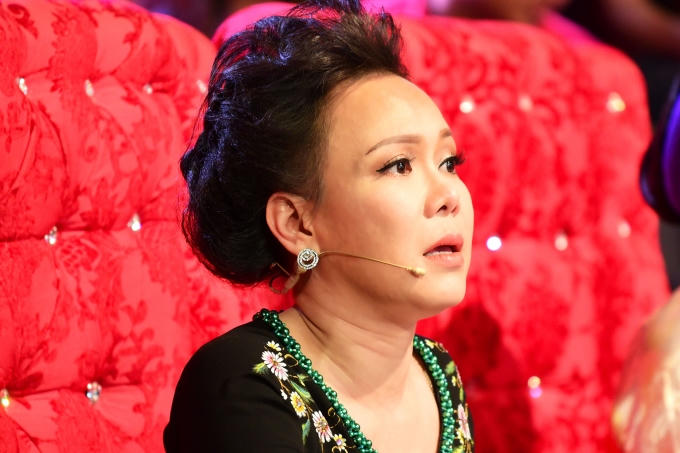 Việt Hương rơi nước mắt khi nhớ về quá khứ hát vũ trường