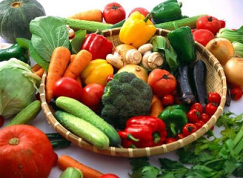 Người mắc bệnh viêm gan cần chú ý đến chế độ ăn tránh thực phẩm dầu mỡ, cay nóng và đặc biệt là rượu. Ảnh: minh họa