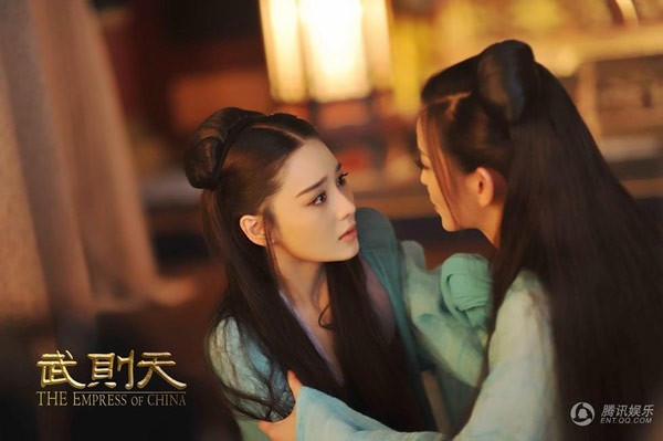 Cô đảm nhiệm vai Tiêu Thục Phi trong Võ Tắc Thiên đóng cùng với Phạm Băng Băng.