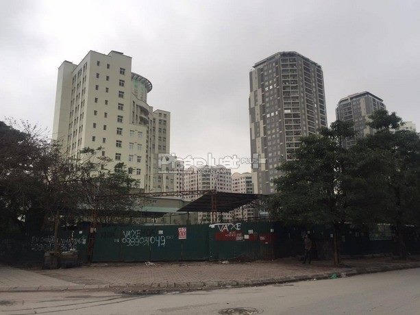 Ô đất 113 Trần Duy Hưng bên ngoài được che chắn vô cùng tinh vi.