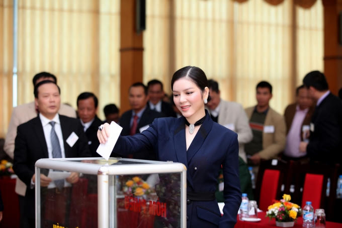 Lý Nhã Kyflamf việc vì tinh thần trách nhiệm và tình yêu dành cho thể thao chứ không nhận lương của liên đoàn.