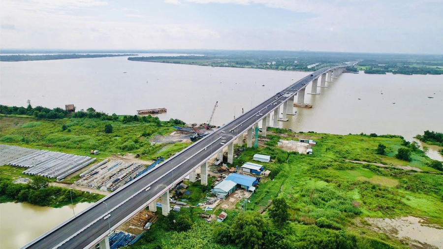 Đồng Nai hướng tới trở thành trung tâm trung chuyển hàng hóa, hành khách của vùng Đông Nam Bộ