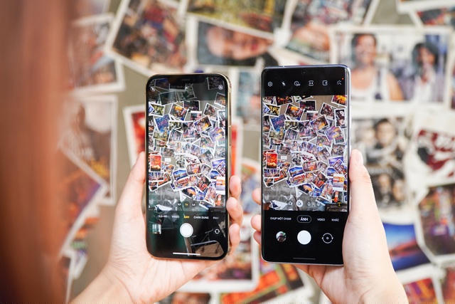 Chất lượng hình ảnh chụp lại từ camera của cả hai máy gần như tương đương nhau trong cả điều kiện đủ sáng và thiếu sáng. Galaxy S21 Ultra có lợi thế hơn ở khả năng zoom xa và ảnh chụp có chi tiết tốt hơn. Trong khi đó, iPhone 12 Pro Max có khả năng chụp hình chân dung tốt hơn, chủ thể được tách biệt một cách mềm mại so với phông nền. Ngoài ra, chất lượng video quay bằng iPhone 12 Pro Max cũng nhỉnh hơn nhờ khả năng chống rung và thu âm tốt hơn.