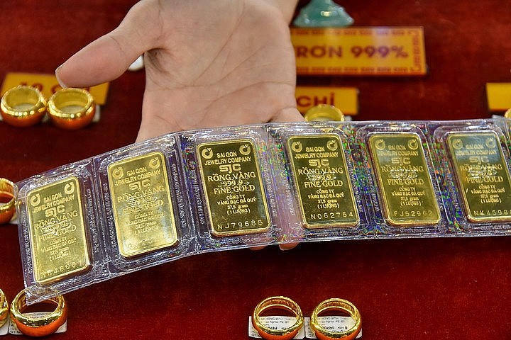 Giá vàng nhẫn trong nước đã vượt qua vàng miếng SJC.